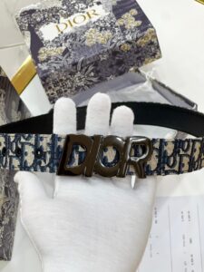 dior belt blanc